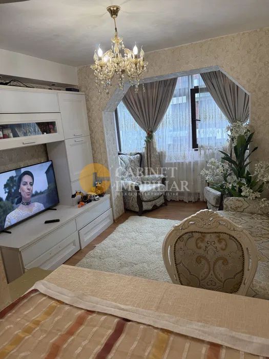 2 camere, decomandat, etaj 2, Tudor Vladimirescu, renovat! - Poză 1