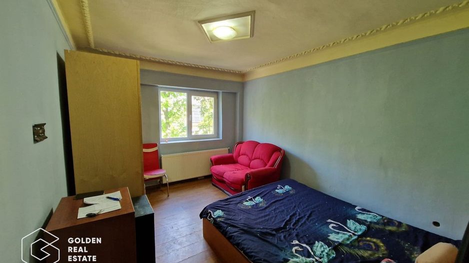 Apartament o camera, decomandat, etaj 2, zona UTA - Poză 1