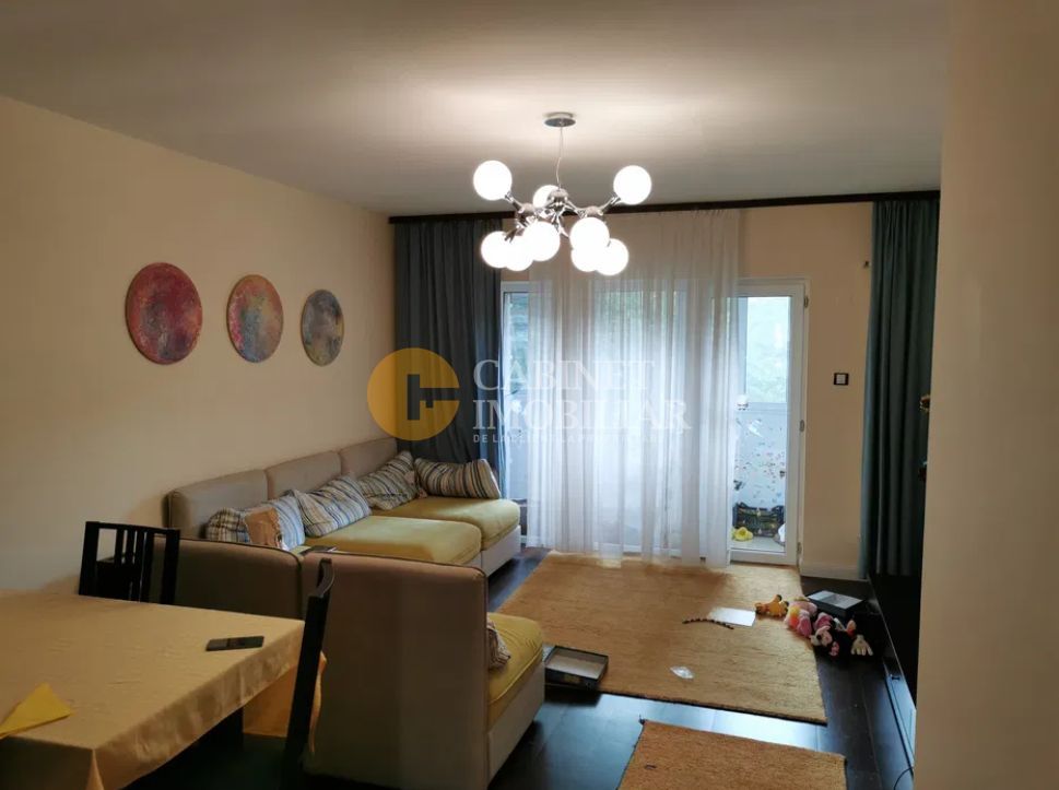 3 camere - Bucium - loc de parcare - 96mp - INTABULAT - Poză 1