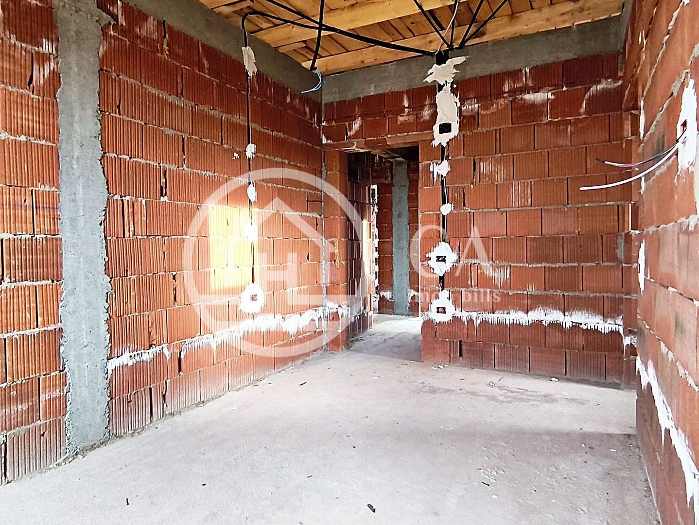 Casa de vanzare cu 4 camere in zona Santandrei, Oradea - Poză 4