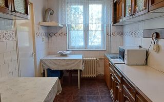 Apartament cu 3 camere, parter inalt, zona Sovata-malul Crisului - Poză 14