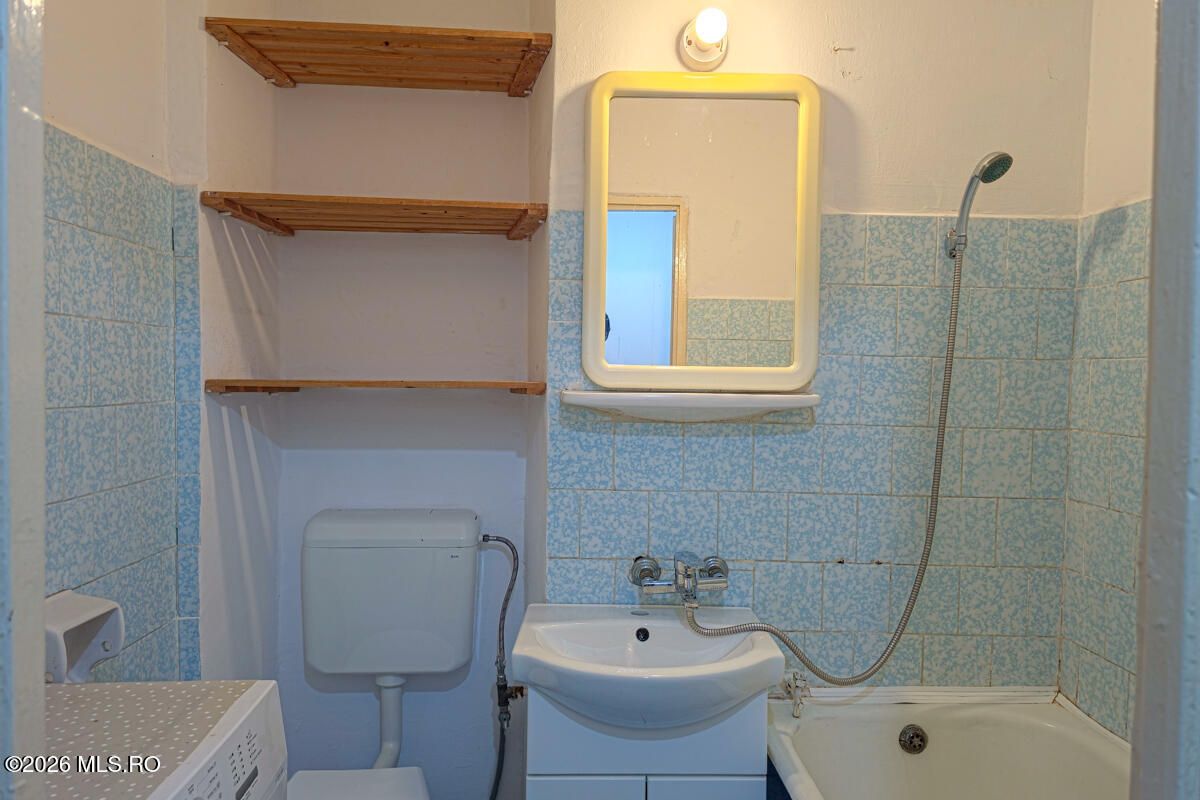 Sagului - Intrarea Raului - Apartament 2 Camere + Birou/Dormitor Mic - Poză 16