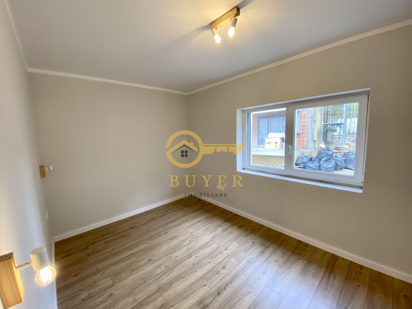 Apartament 3 camere, terasa 9.46mp-A.C , jaluzele electrice - Poză 3