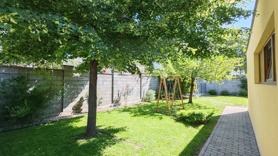 Casa spatioasa. Pretabil si pt. clinica, invatamant, camin varstnici. - Poză 47