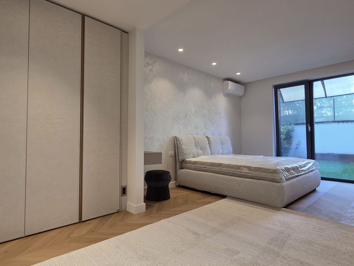 Rent I 4 room apartment I Iancu Nicolae I Garden I Pool - Poză 11