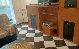 De vanzare apartament 3 camere Gorjului - Poză 1