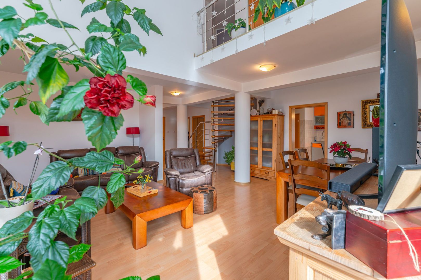 Casă spațioasă pentru familie în Hărman: 5 camere, 670 mp teren - Poză 5