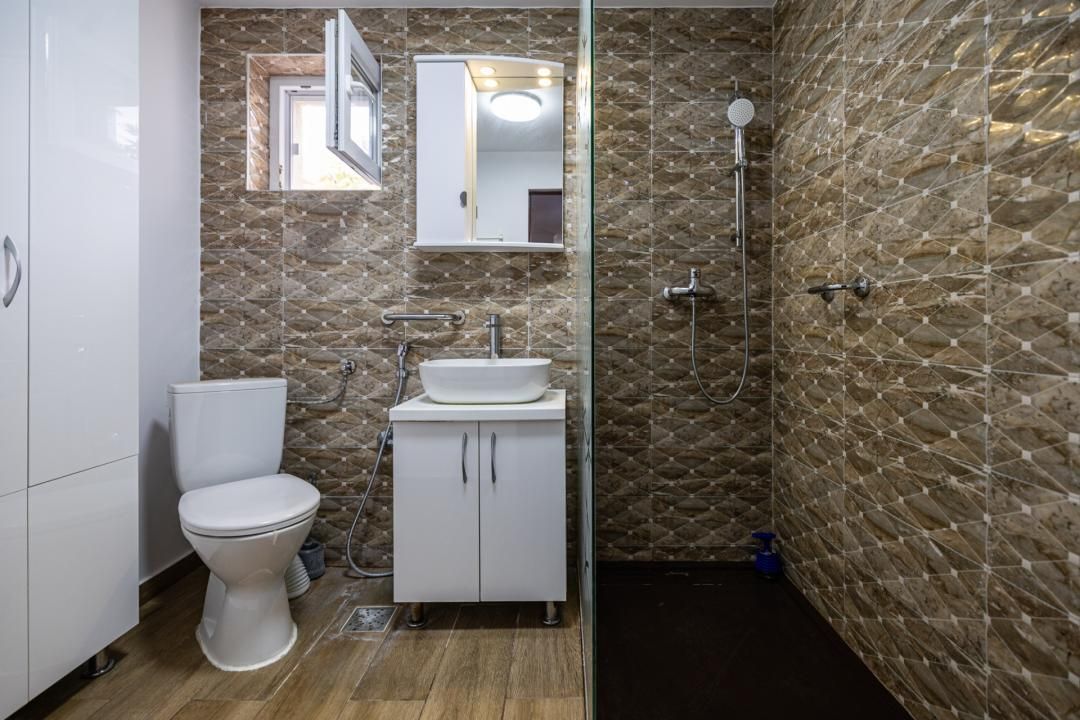 Casa parter, renovata, mobilata, gradina amenajata, str Petofi Sandor-Dumbravita - Poză 22