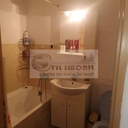 Apartament 3 Camere CENTRAL - 650 EURO - Poză 10