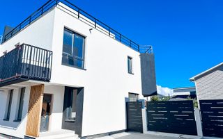 PALAZU MARE(COD 05) - Curte proprie. Vedere panoramică spre lac. - Poză 6