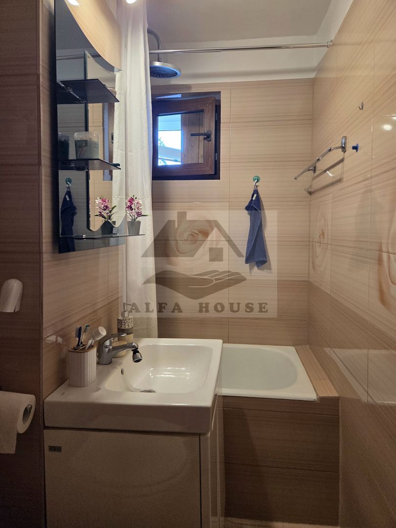 Apartament cu trei camere, zona Noua, 54 mp - Poză 11