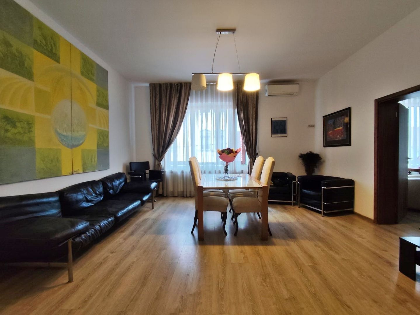 Vanzare | Apart.2 Camere | etajul 1 | langa Parcul Balcescu | Oradea - Poză 2