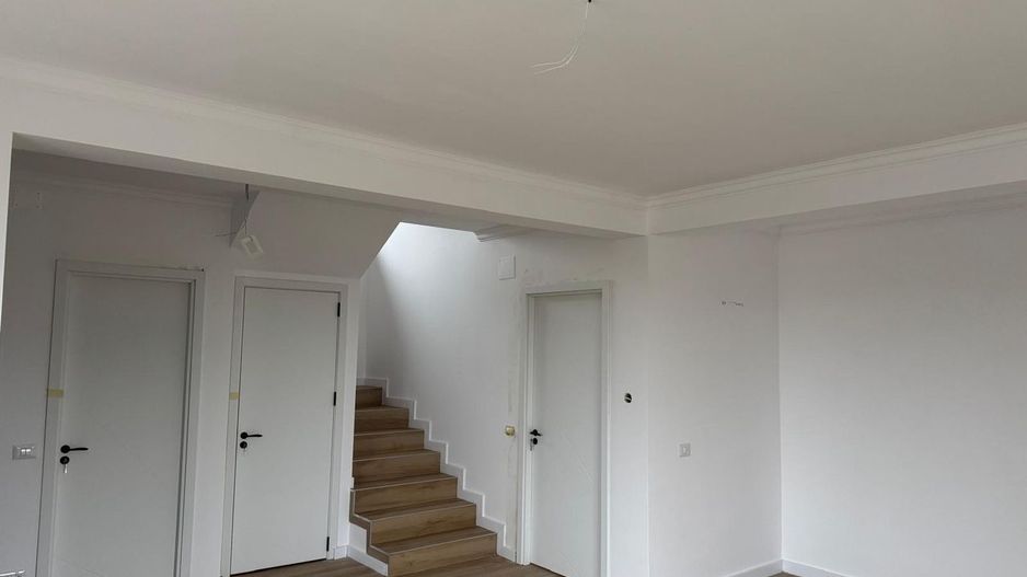 Casa modernă cu 4 camere și subsolb de vanzare - Poză 18