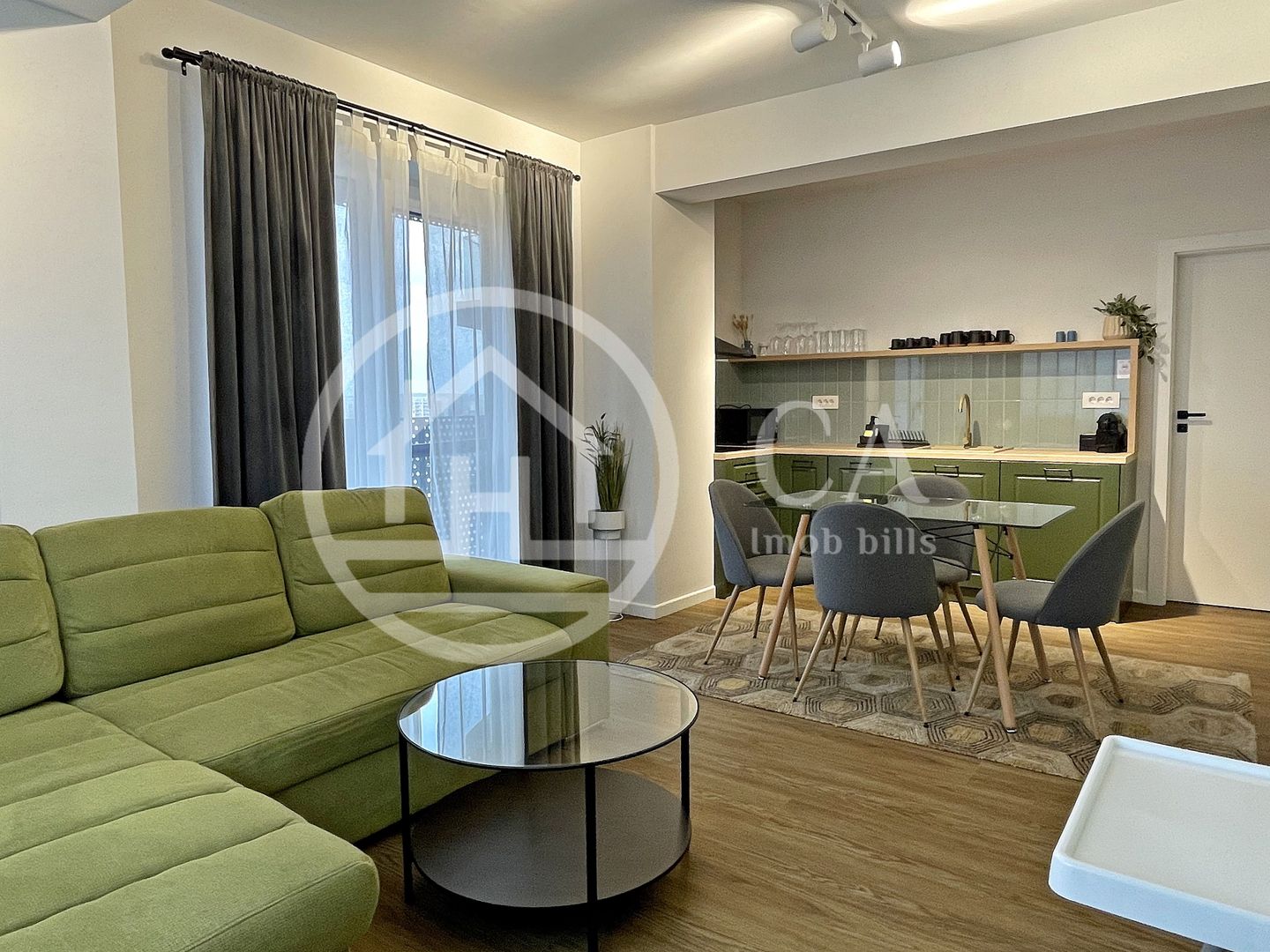 Aparament de inchiriat cu 3 camere Luceafarul , Oradea - Poză 2