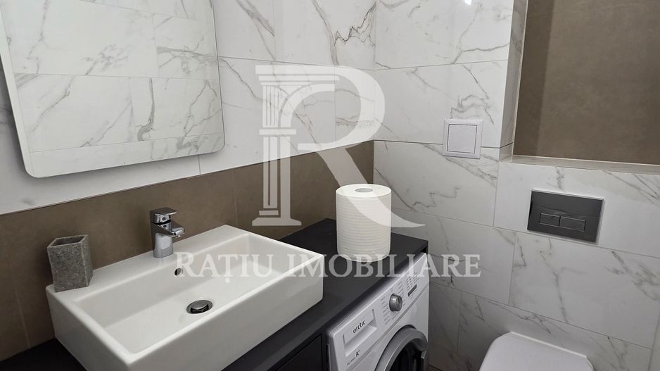 Apartament cu 3 camere | Etaj 1 | Ultracentral |  Oradea - Poză 11