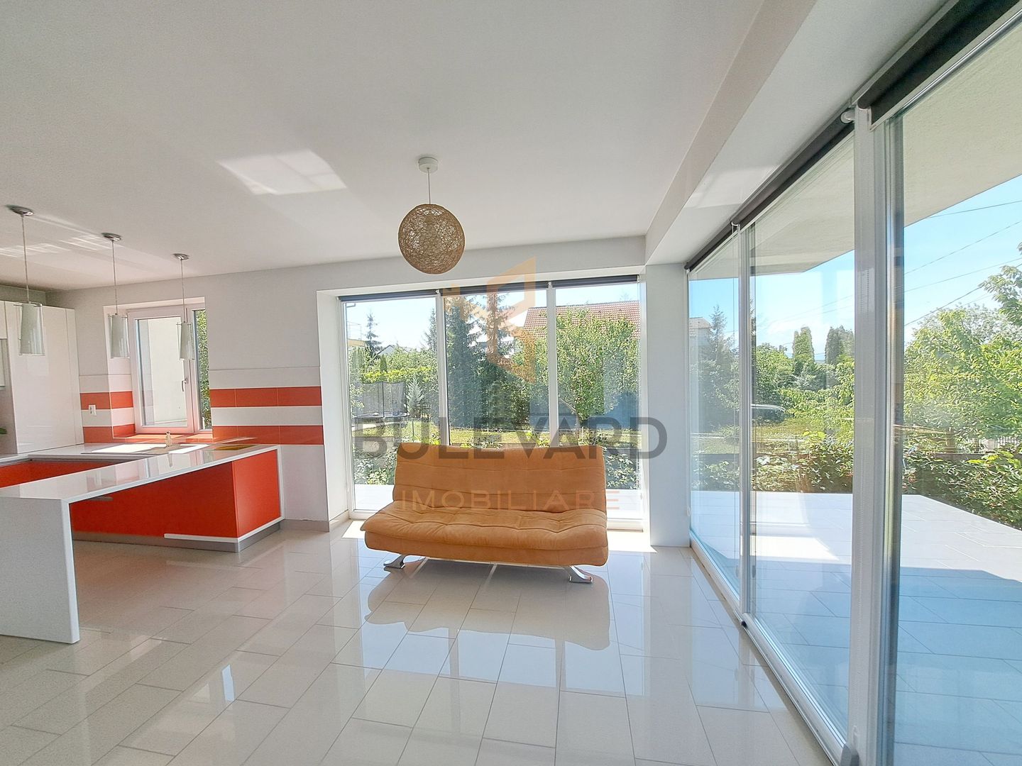 Casa tip dulplex 120 mp + 80 mp terase + garaj, zona Liceu Waldorf - Poză 7