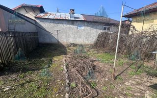 Casă de vânzare cu 3 camere - Poză 13