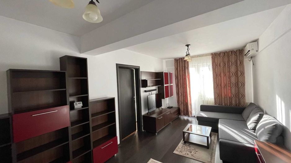 Închiriez apartament 2 camere, Mihai Bravu, centrală proprie - Poză 1