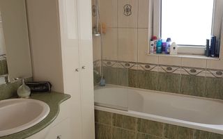 3 camere decomandat | mobilat | zona centrala | 2 bai | etaj 3 | boxa subsol - Poză 13