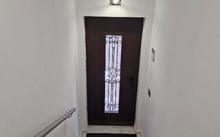 Pentru inchiriere Duplex 5 camere ( Parter + Demisol ) in vila Piata Romana - Poză 3