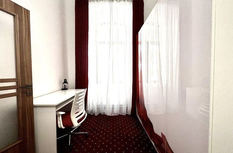 Un colț de istorie cu confort modern, zona Central- Piața Libertății - Poză 8