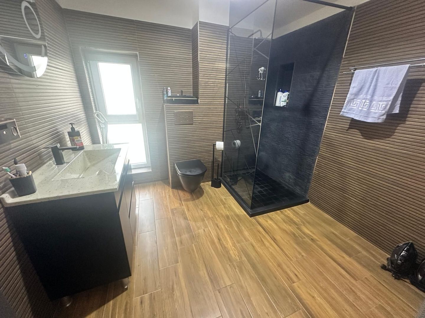 CASA INDIVIDUALA MOBILATA, TOATE UTILITATIE, CURTE 400 MP, COMISION 0% - Poză 24
