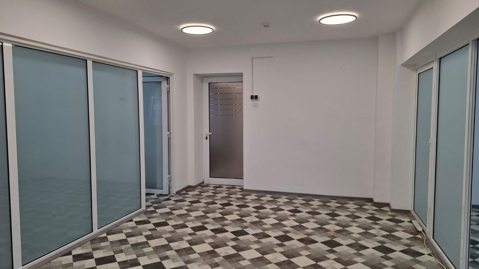 URGENT!,  IMOBIL BIROURI, STRADAL, RANDAMENT MINIM 8%/an, NEGOCIABIL - Poză 2