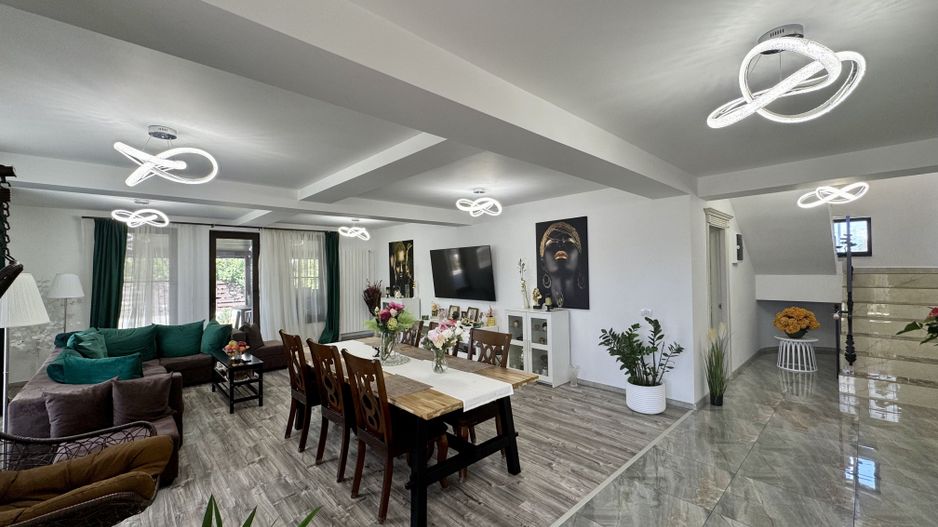 Berceni - VILĂ UNICAT, spațioasă, curte 1.000 mp, la 7 min metrou - Poză 2