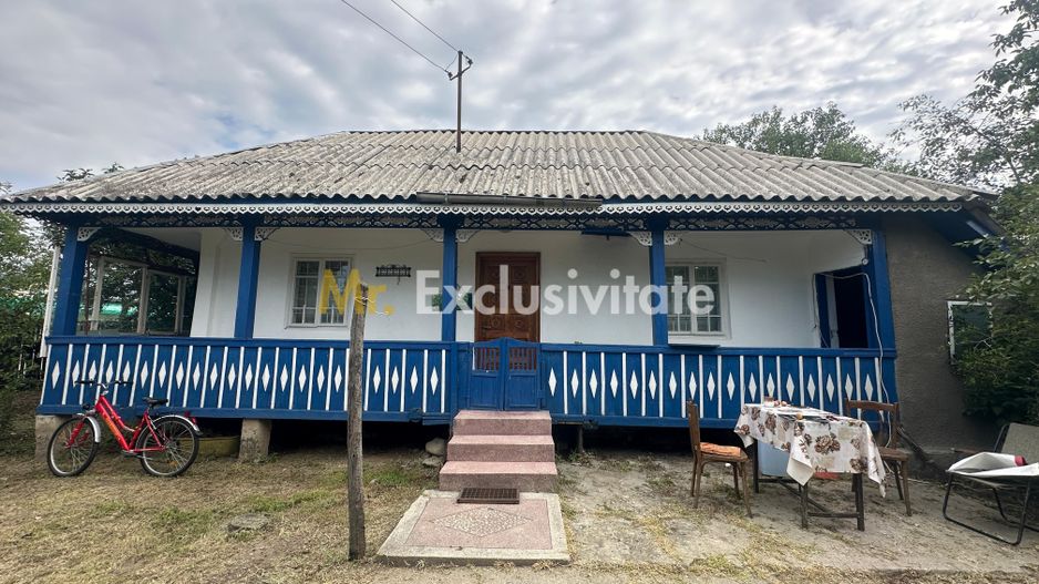 Casă bătrânească și teren generos 1172 mp, Pădureți (25 km de Pitești) - Poză 1