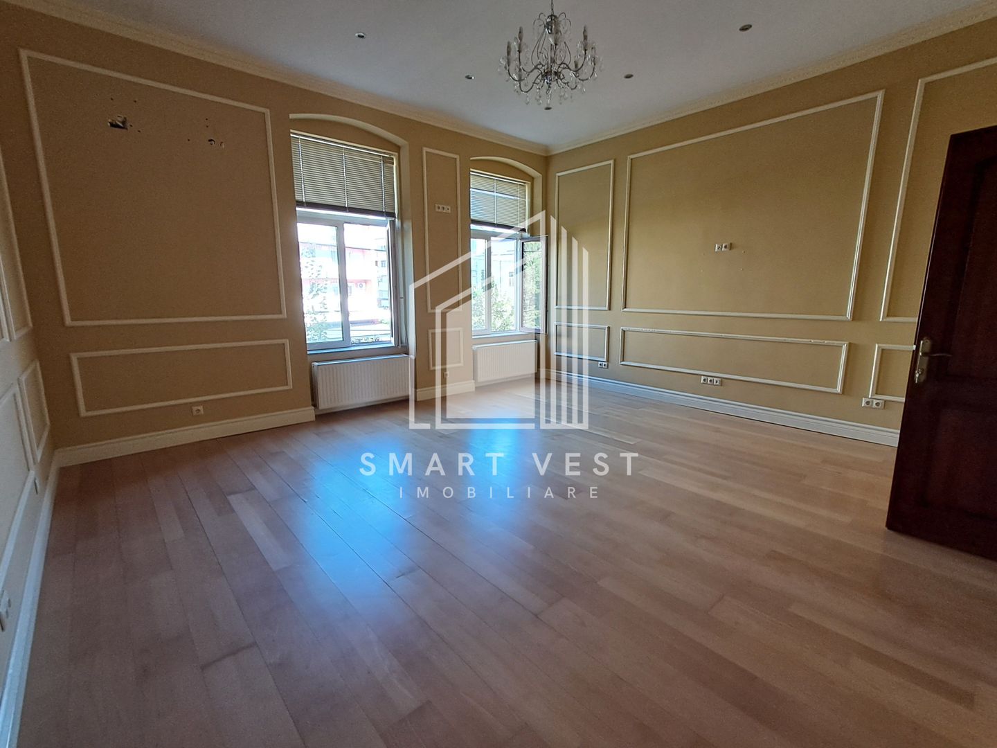 Apartament 3 camere | Etaj 1 | Zona Centala - Poză 2