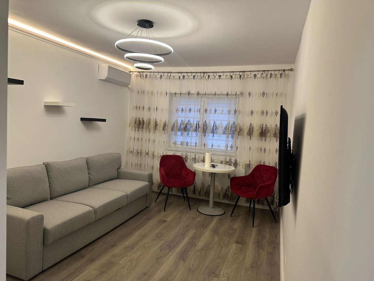 Garsoniera proaspat renovata si echipata - Titan, Fizicienillor - Poză 3