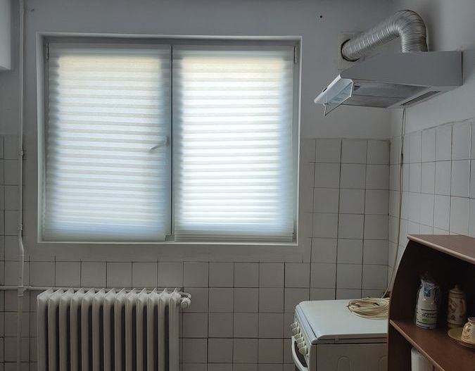 Vanzare apartament luminos de 2 camere in Titan-Lotru, pret negociabil - Poză 5