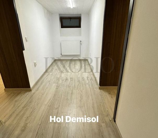 Vila Renovata | Parlament - Bd. Regina Maria | Curte 500mp - Poză 9