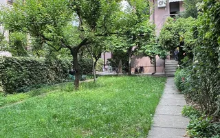 Apartament in vila cu 5 camere si curte proprie | Domenii - Casin - Poză 12