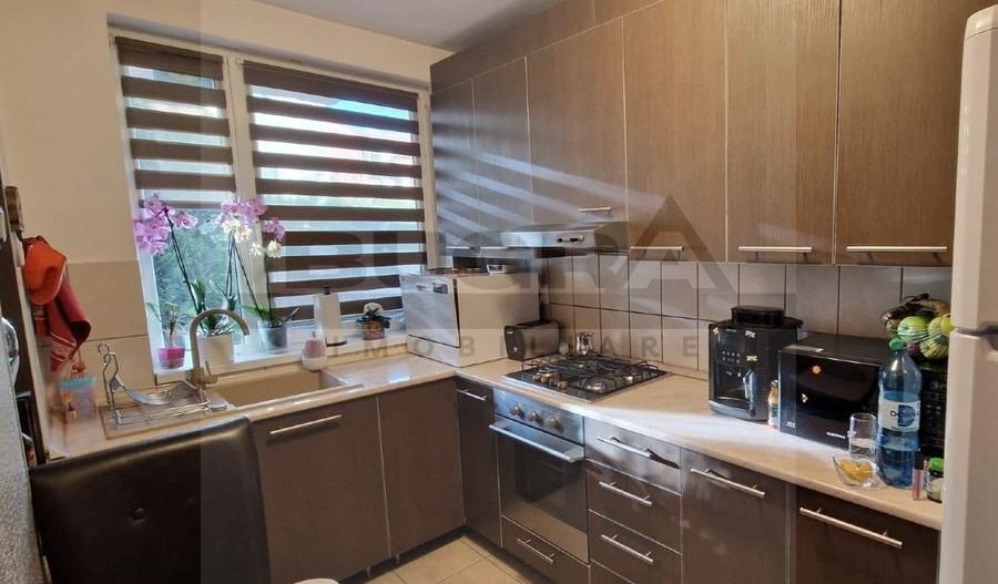 Duplex finisat cu garaj și 3 parcări - Bună Ziua - Poză 8