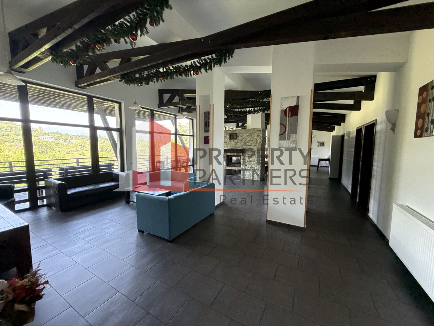 Pensiune  în Bran, sat Poarta – Afacere la cheie, locație premium - Poză 12