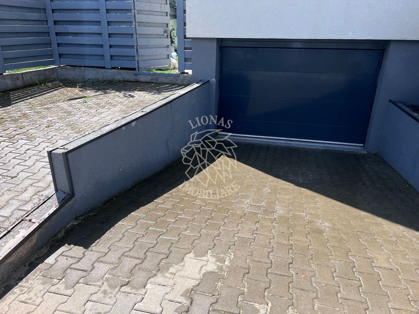 Casa de lux 103 mp-teren 199 mp-sauna-cinema- garaj 3 masini- Floresti - Poză 8