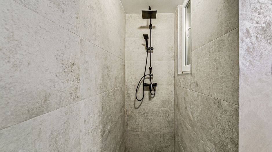 Apartament spațios în zonă centrală - Poză 9