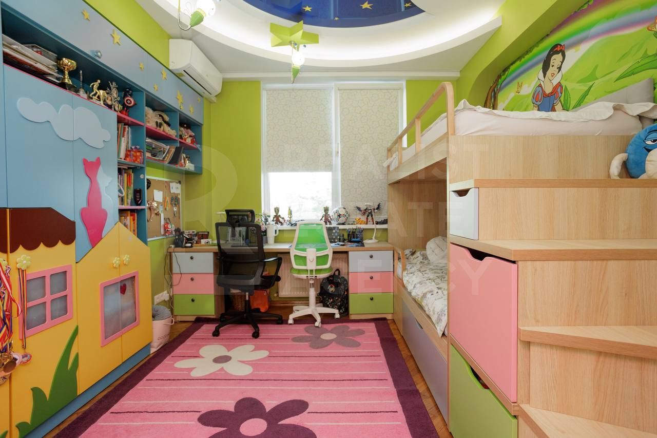 Vânzare, apartament 2 camere, living, bulevardul Traian, Botanica. - Poză 13