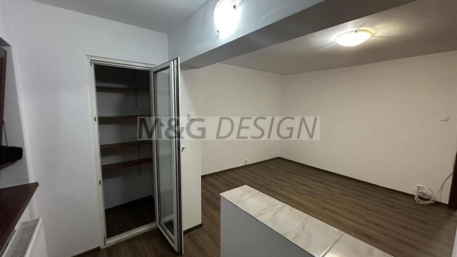 Apart 1 camere decomandat Aradului centrala proprie - Poză 8