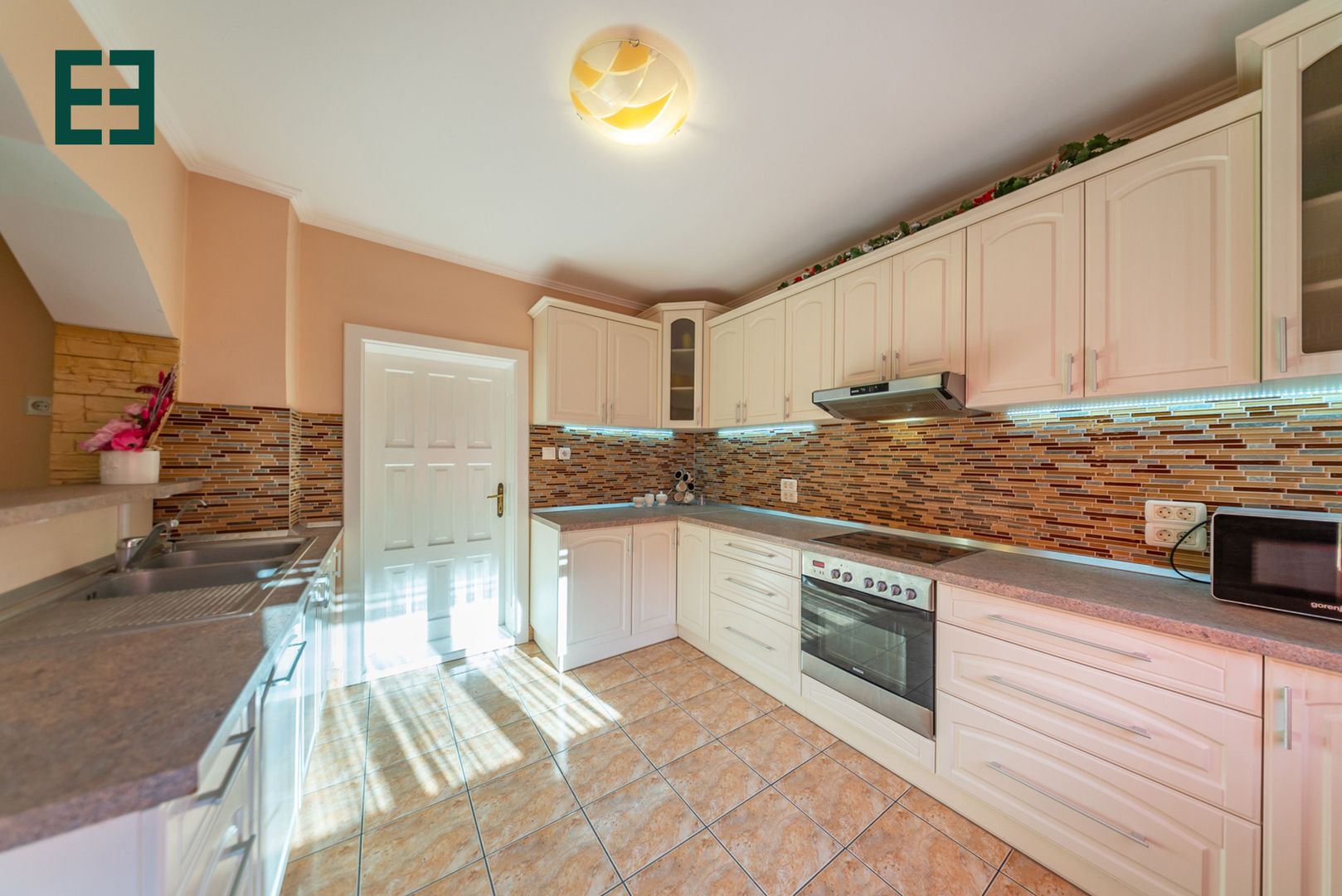 Casă 10 camere cu destinații multiple -  Pâncota - Arad - Poză 7