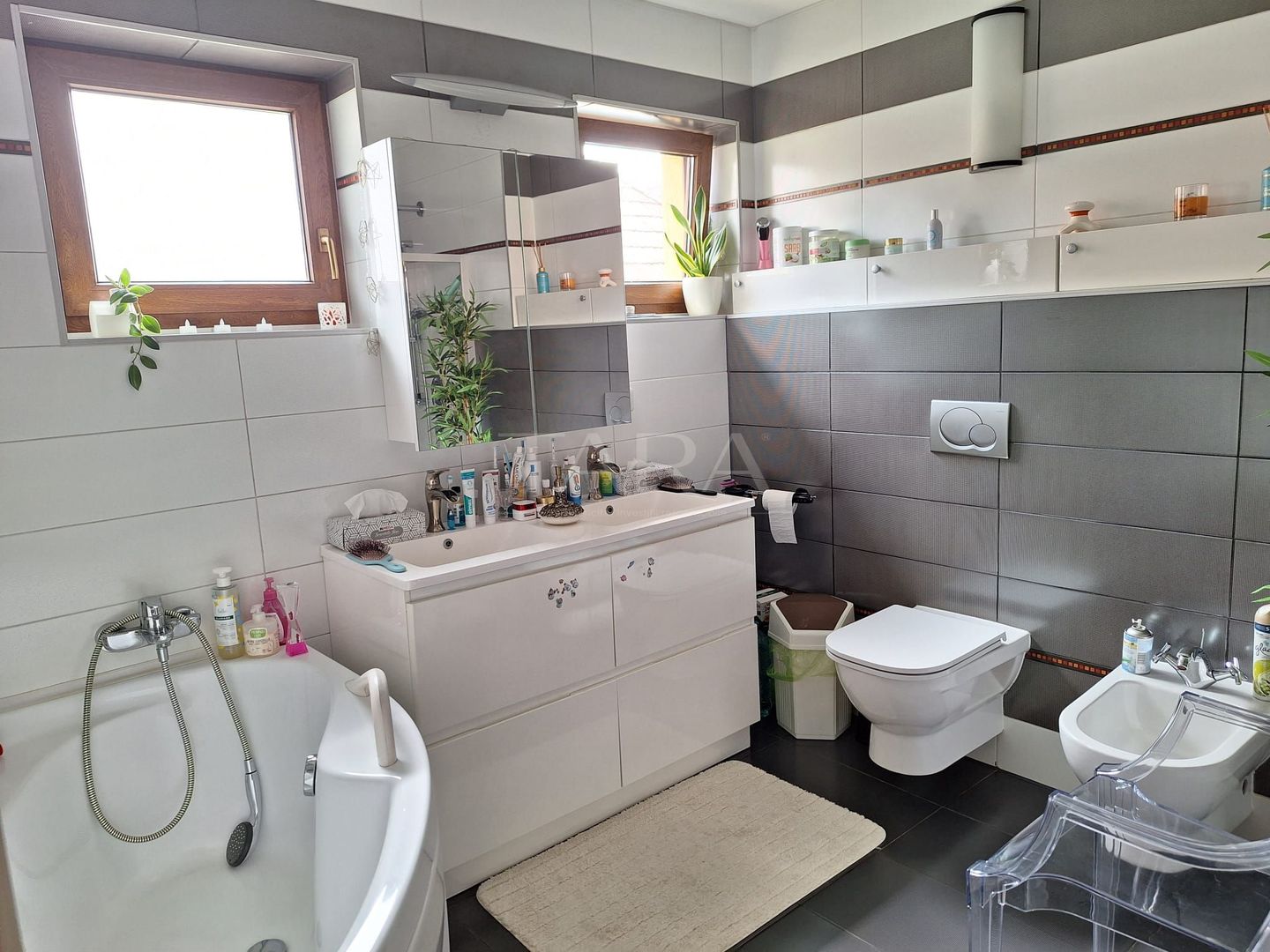 Vila deosebita de vanzare in cartierul Andrei Muresanu - Poză 13