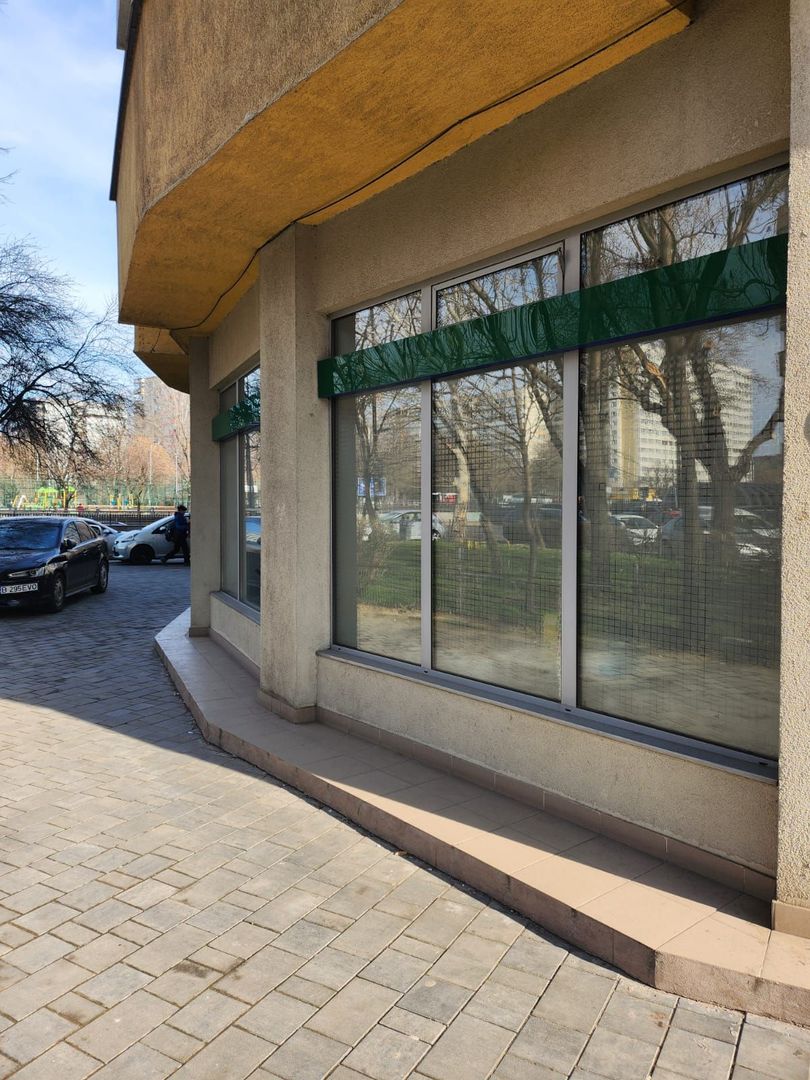 Spatiu Stradal Mihai Bravu 25 mp - Poză 3