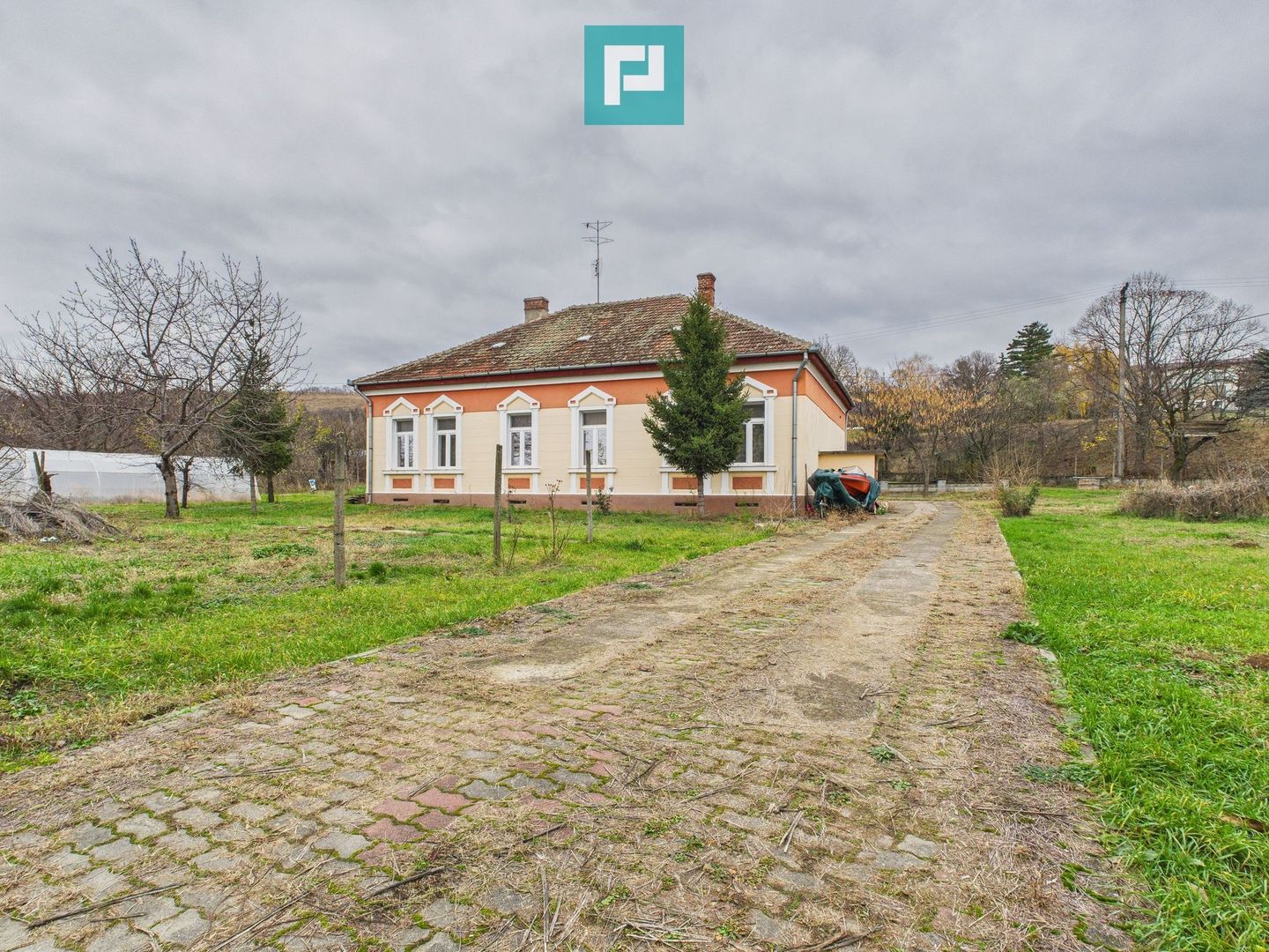 CONAC IMPRESIONANT ÎN GHIOROC - Poză 37