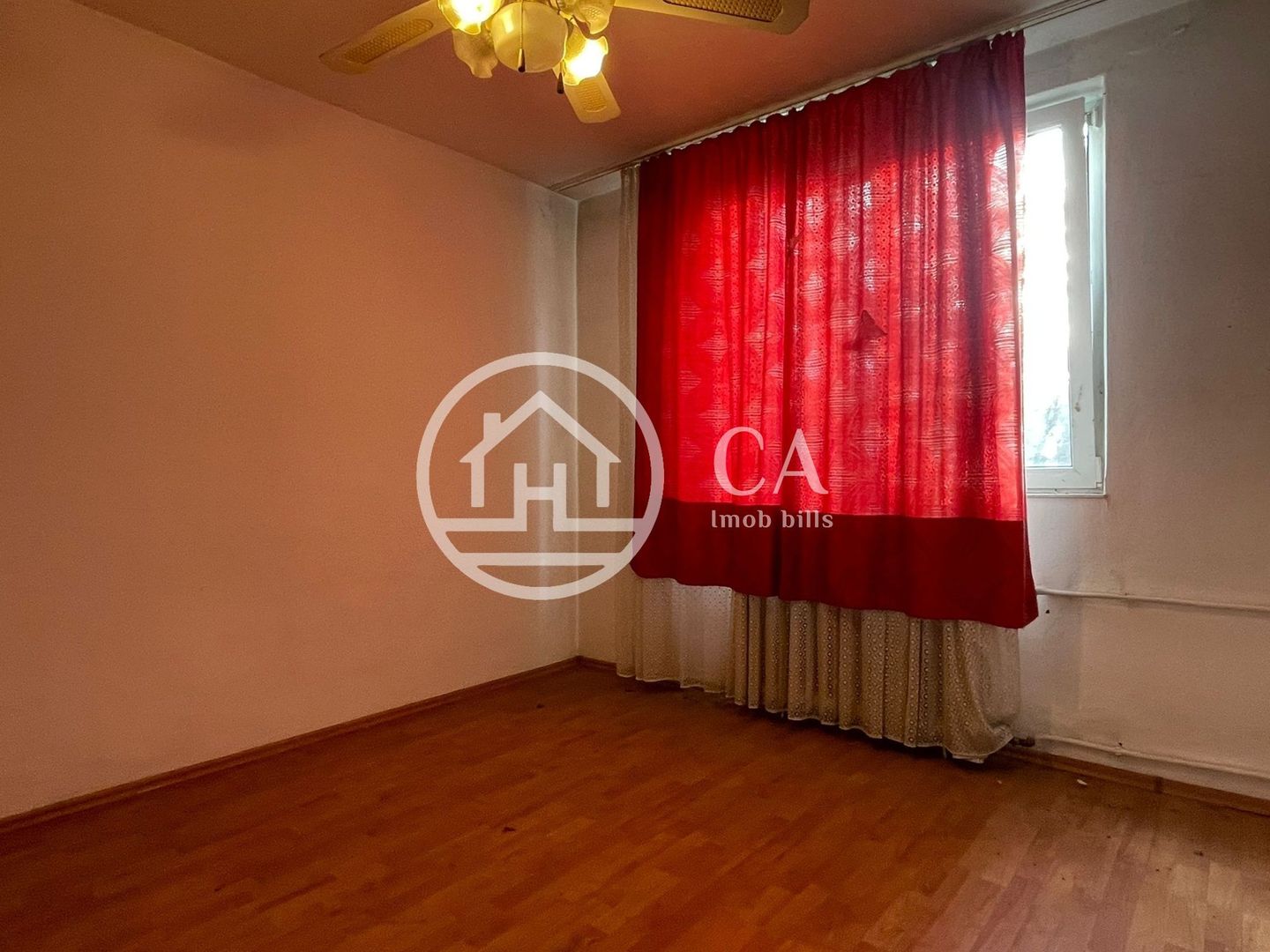 Apartament de vânzare cu 3 camere în zona Nufarul, Oradea - Poză 5