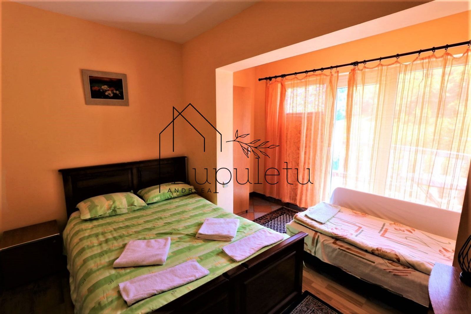 Pensiune de vânzare | 400 MPU | 10 Camere | Rasinari - Curmatura - Poză 25