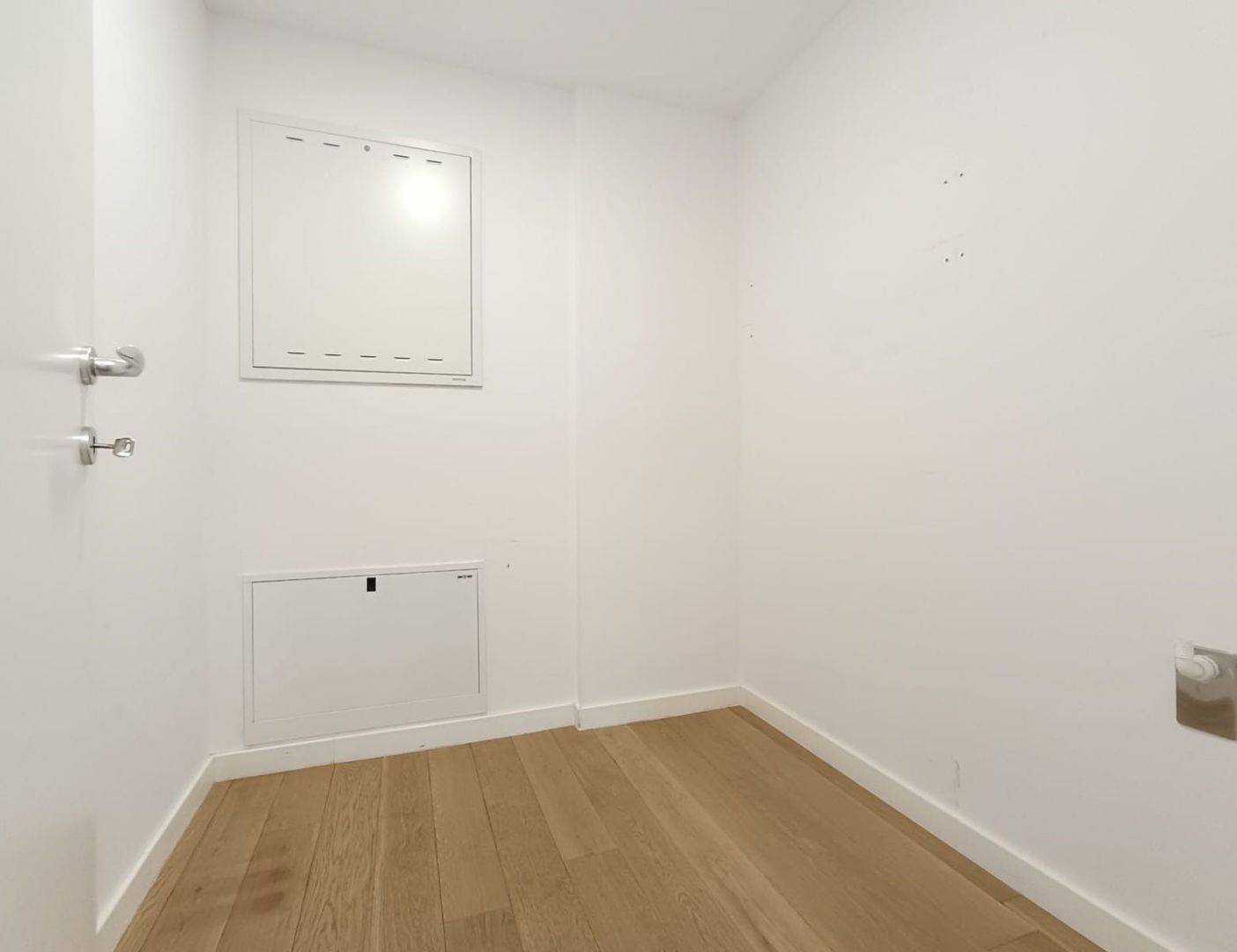 Apartament deosebit cu parcare subterana zona ONE Harastrau Towers - Poză 13