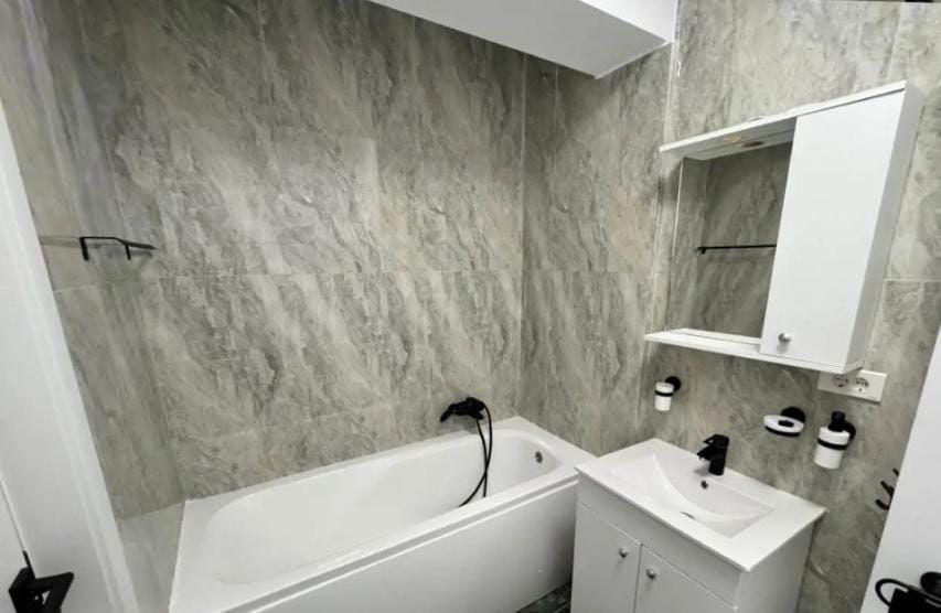 Apartament cu 2 camere superb de inchiriat, Parcare inclusa, Bloc NOU - Poză 6