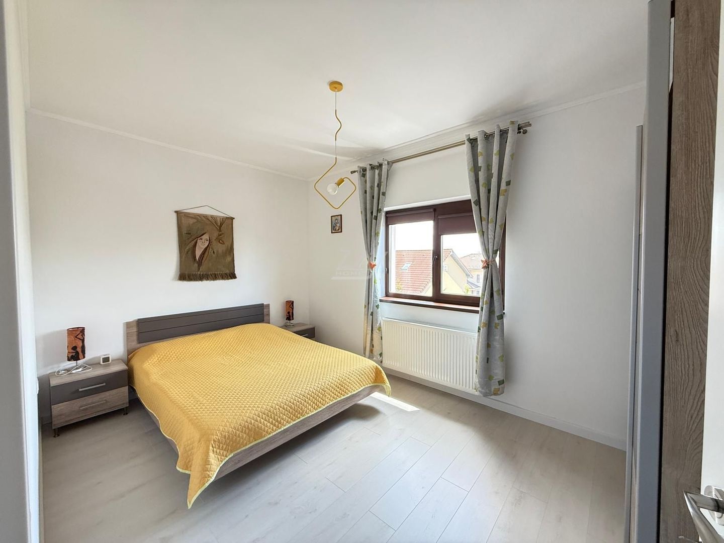 Mobilat si utilat complet. Disponibil imediat. Loc de parcare. - Poză 3