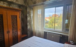 Apartament cu 3 camere | etaj 1 | Ultracentral | Oradea - Poză 3